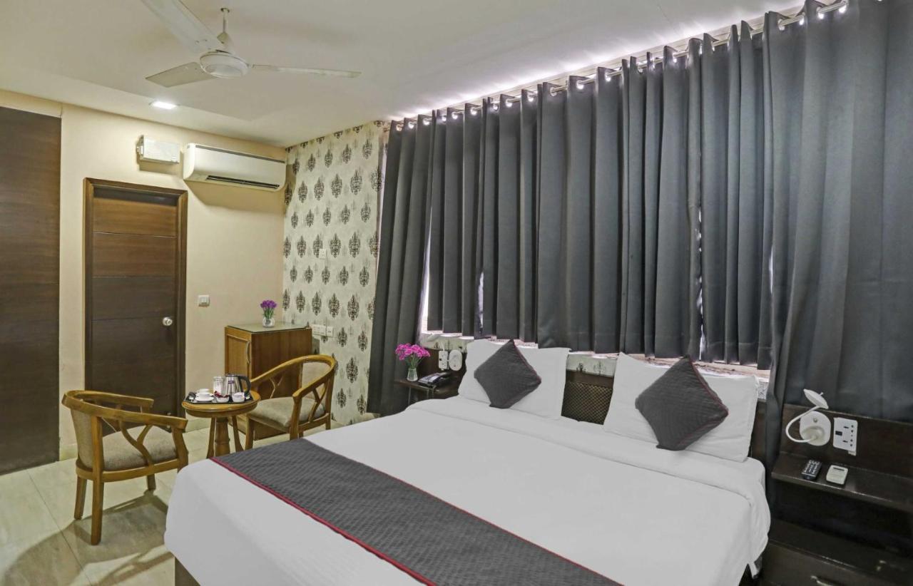 Hotel O Shivam Guest House Нью-Дели Экстерьер фото