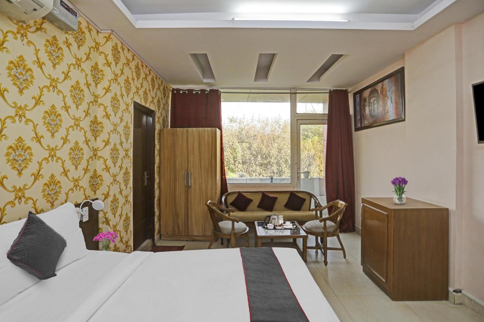 Hotel O Shivam Guest House Нью-Дели Экстерьер фото