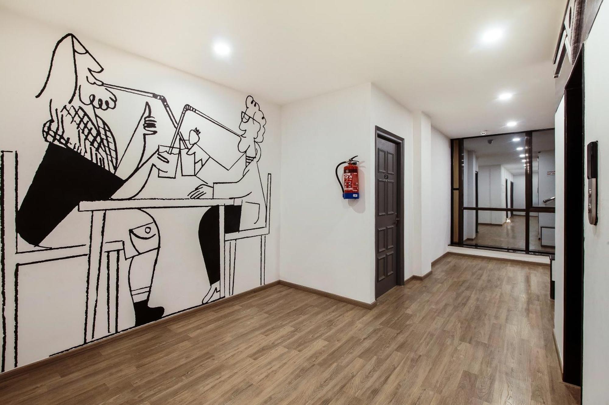 Hotel O Shivam Guest House Нью-Дели Экстерьер фото